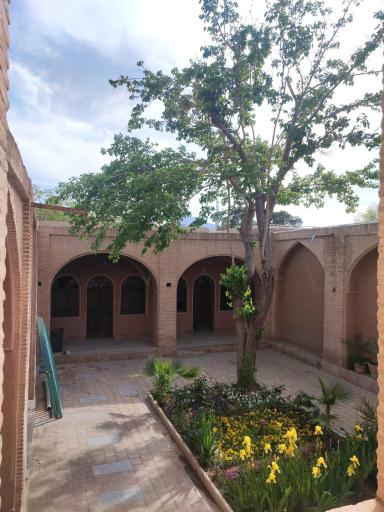 عکس تکیه خاتون آبادی تکیه آغا باشی