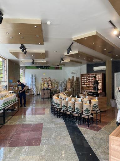 عکس فروشگاه مزرعه