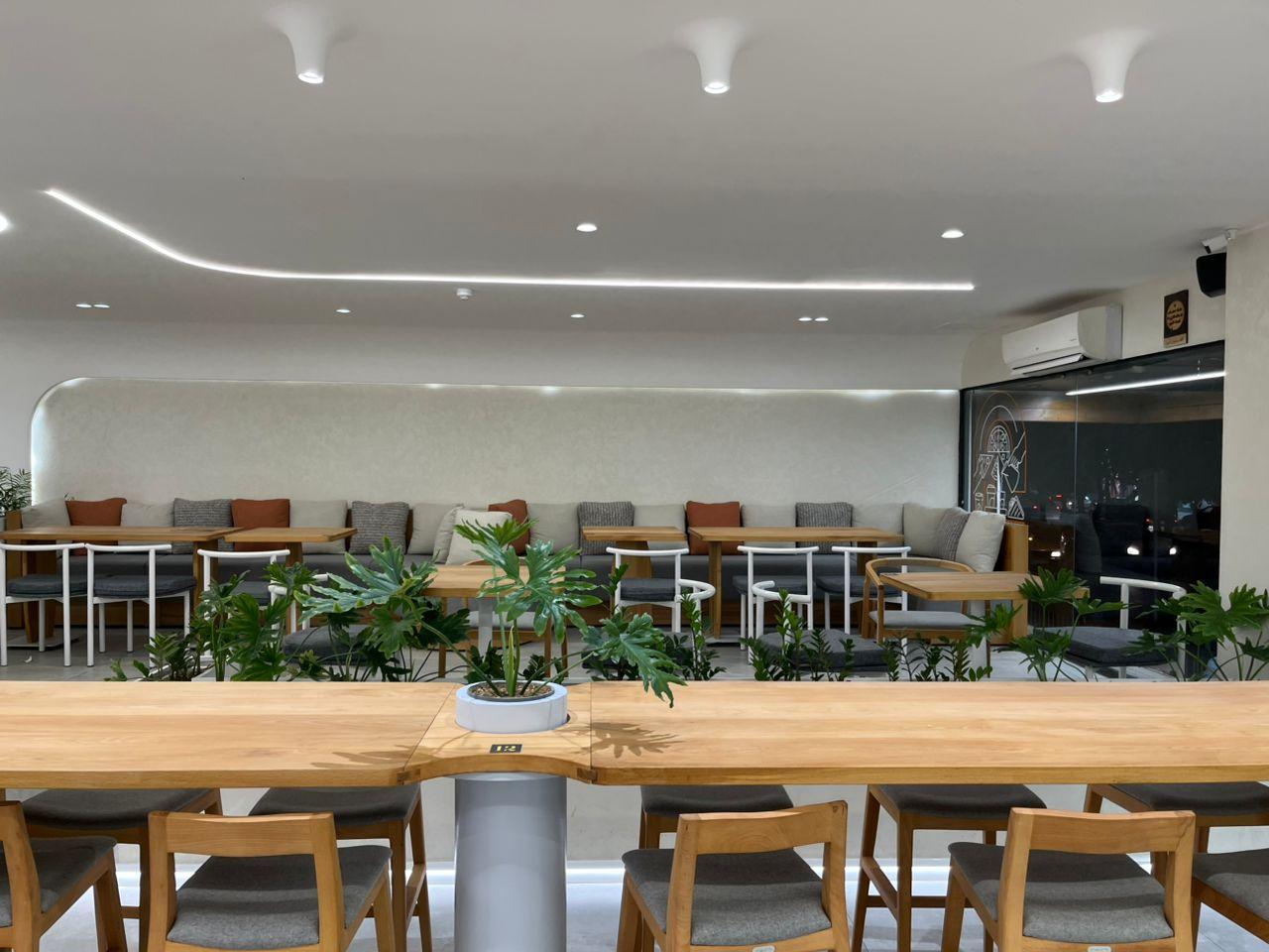 عکس کافه رستوران آدرس