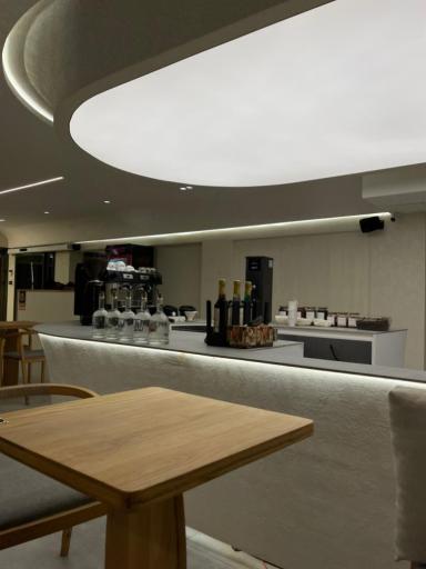 عکس کافه رستوران آدرس