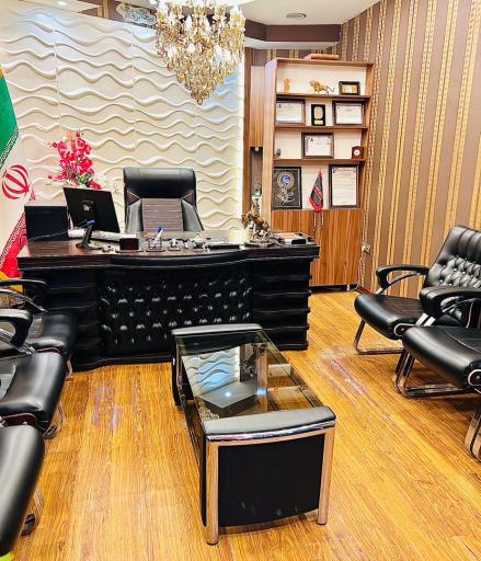 عکس مشاور املاک شهر