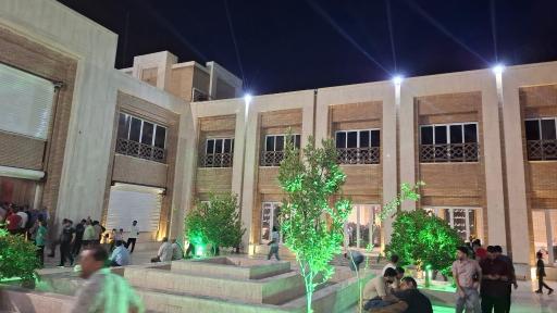 عکس تکیه حسینیه و آرامگاه همدانیان