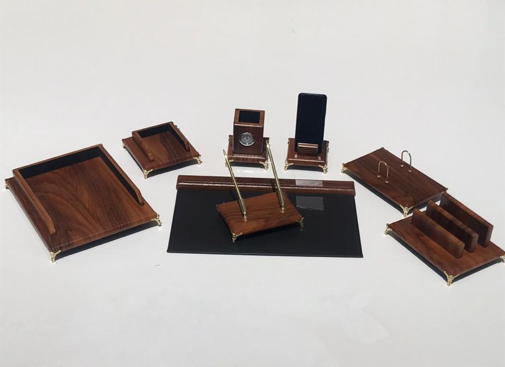 عکس اعجاز چوب