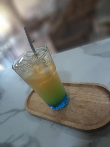 عکس کافه کرمون