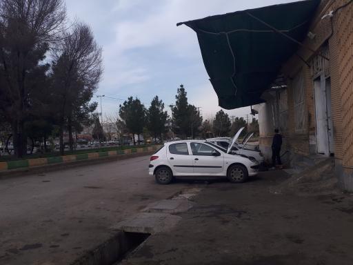 عکس تعمیرگاه تخصصی خودرو جلوبندی