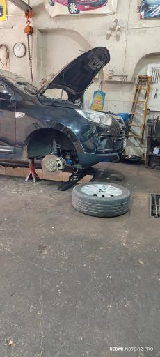 عکس تعمیرگاه کاهه