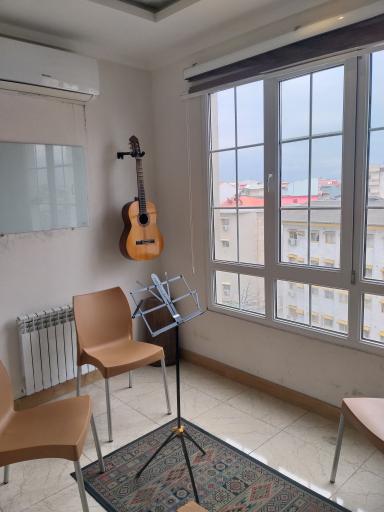 عکس آموزشگاه موسیقی گیلداد