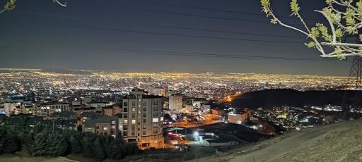 عکس پارکینگ کهف الشهدا