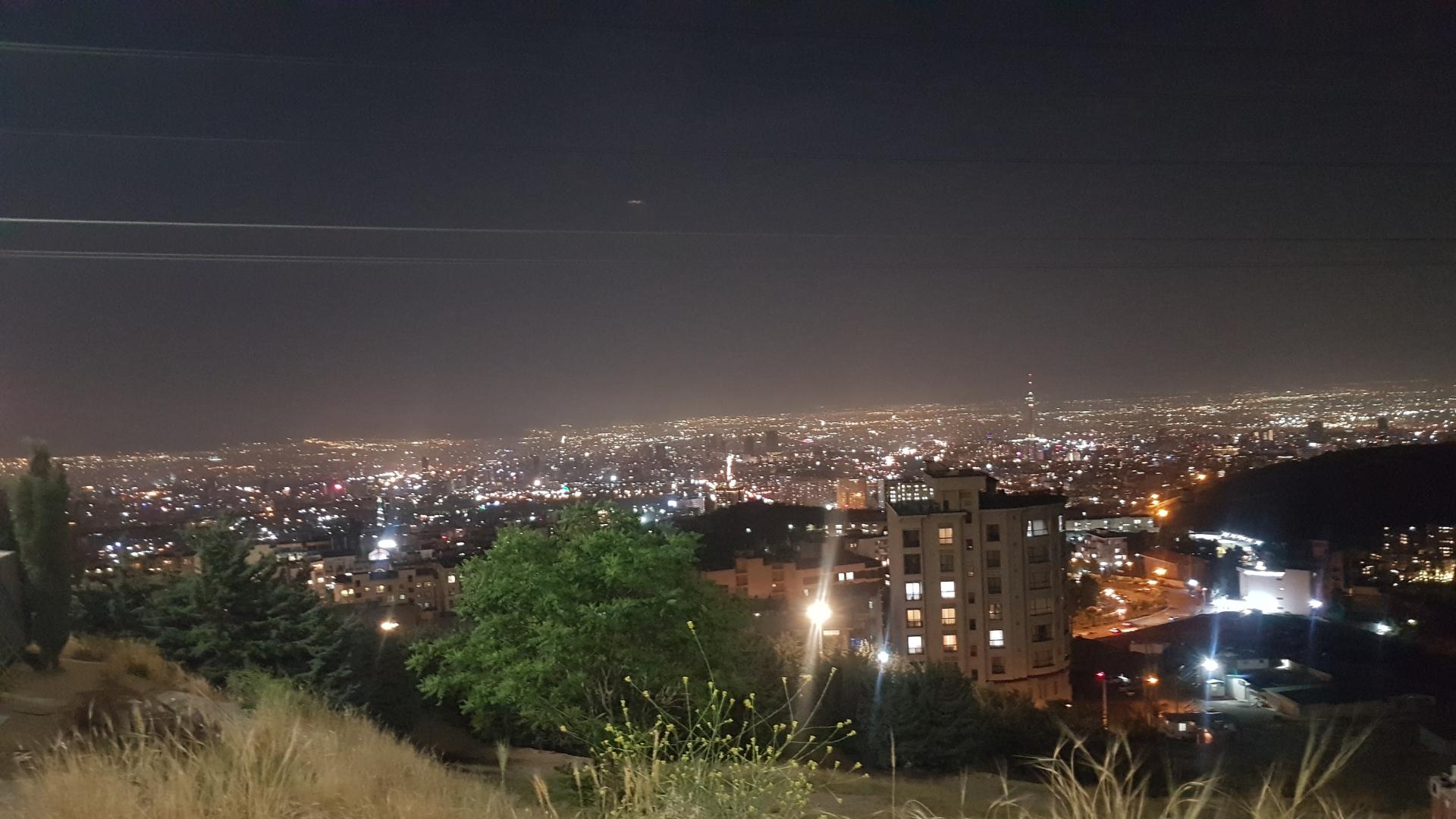 عکس پارکینگ کهف الشهدا