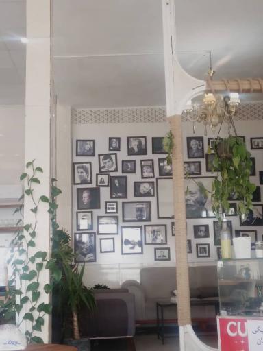 عکس کافه مزه لند