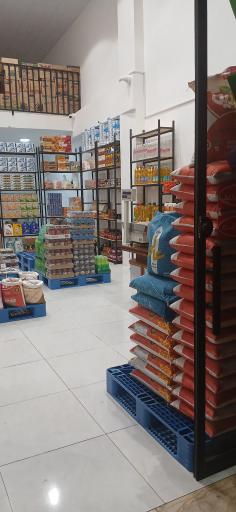 عکس فروشگاه مواد غذایی هدایتی