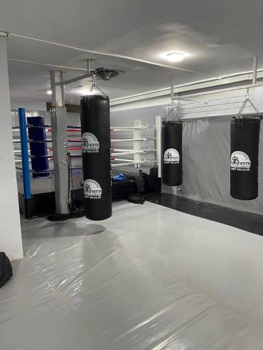 عکس باشگاه بوکس و کراس فیت کیا