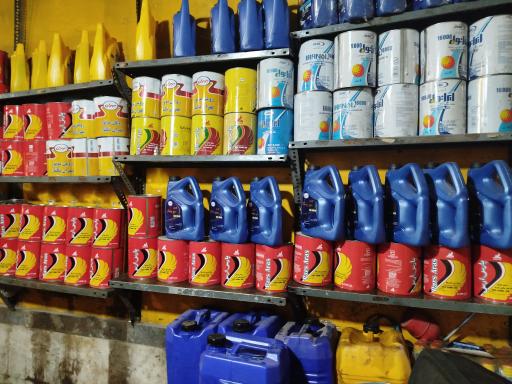 عکس تعویض روغن رضا