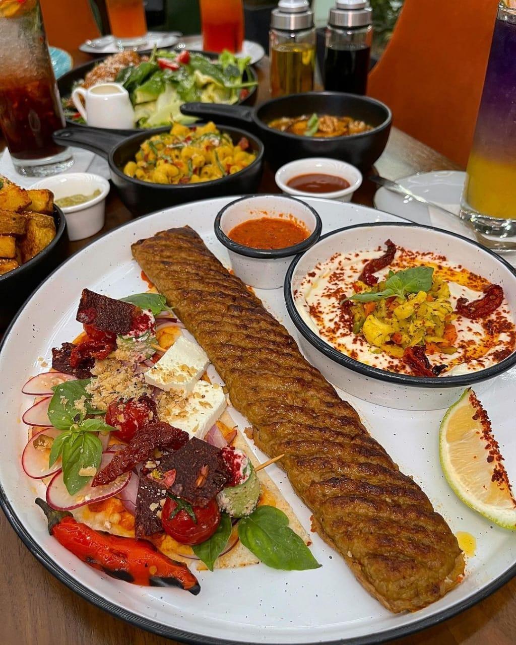 عکس رستوران شهرزاد