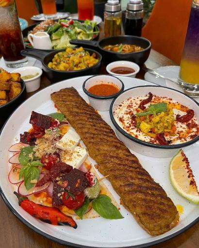 عکس رستوران شهرزاد