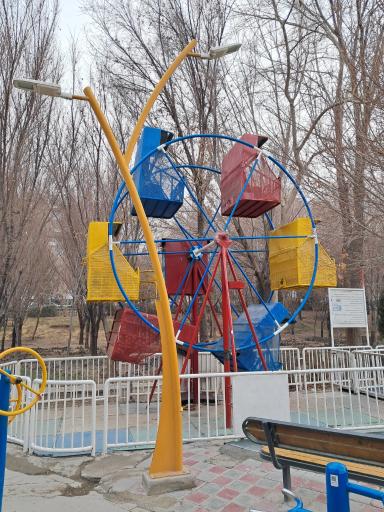 عکس زمین بازی کودکان