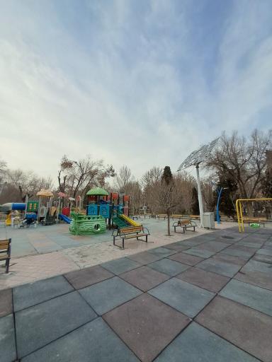 عکس زمین بازی کودکان