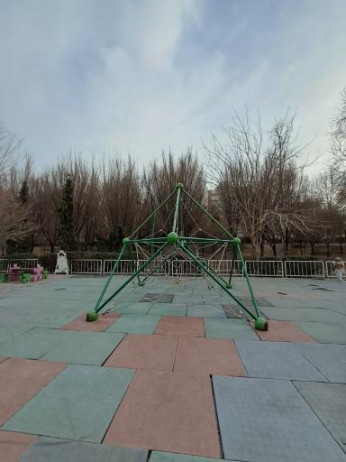 عکس زمین بازی کودکان