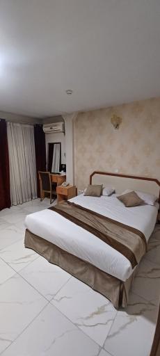 عکس هتل خاتم