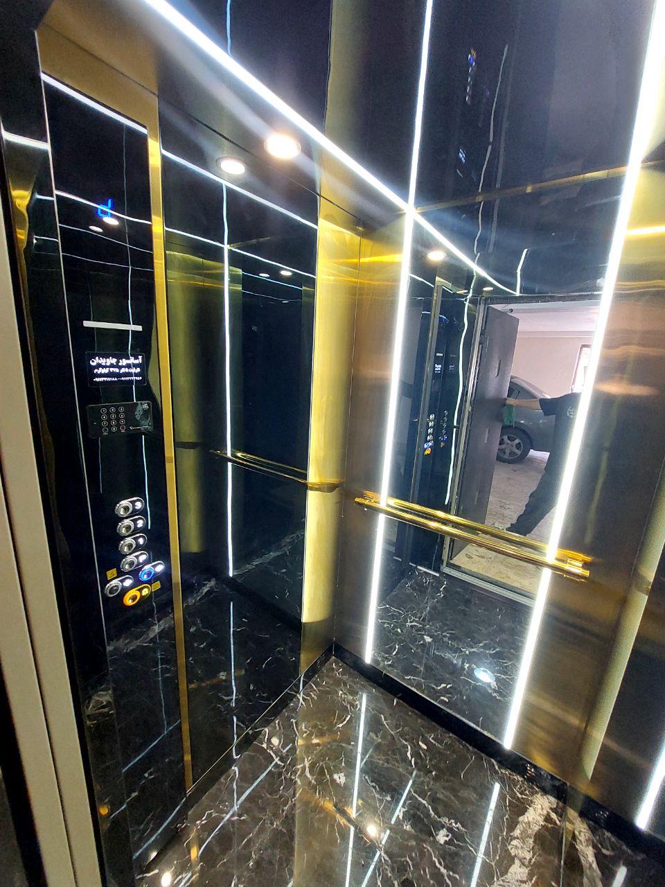 عکس آسانسور جاویدان