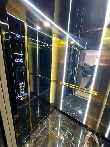 عکس آسانسور جاویدان