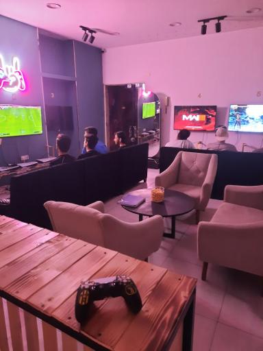 عکس کافه گیمنت 