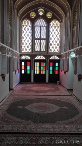 عکس خانه تاریخی طلایی