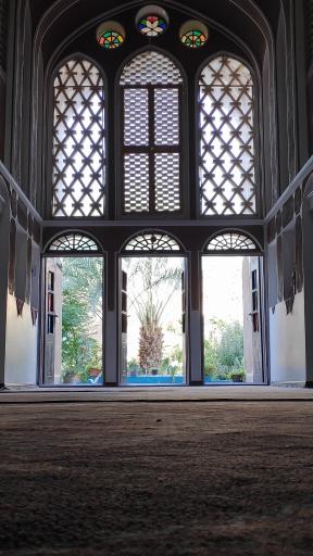 عکس خانه تاریخی طلایی