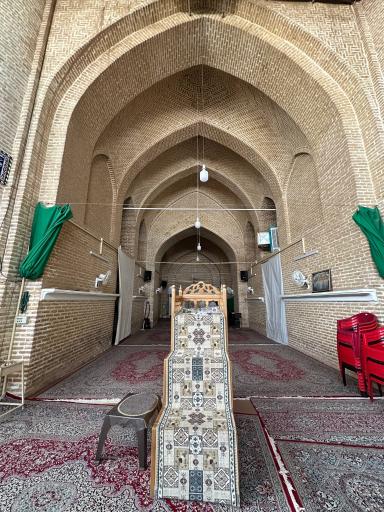 عکس مسجد خلف باغ