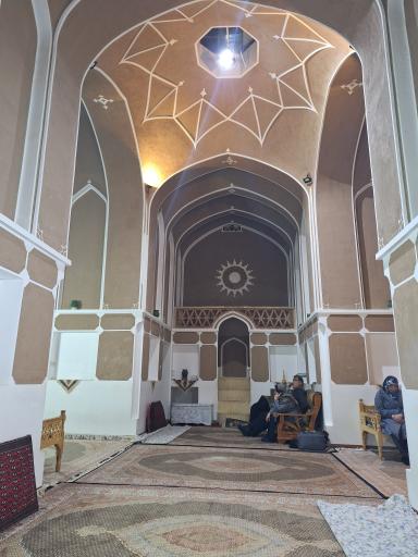 عکس خانه تاریخی طلایی