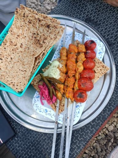 عکس باغ رستوران گاندو