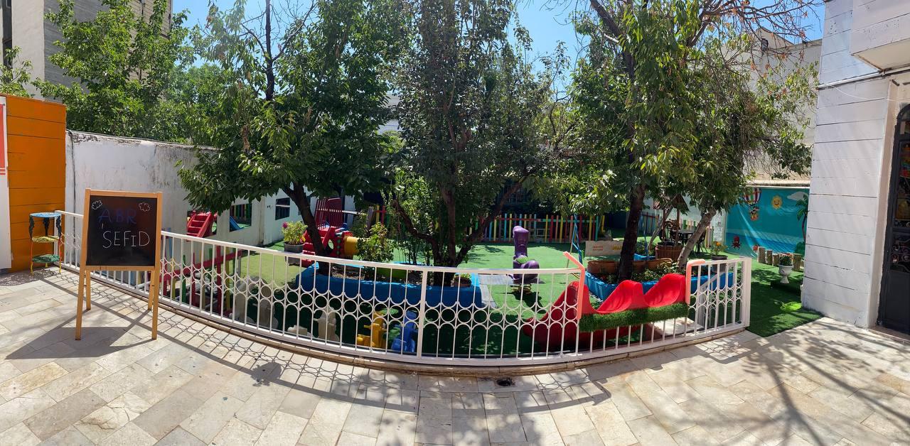 عکس موسسه خلاقیت کودک و نوجوان اندیشه کیان