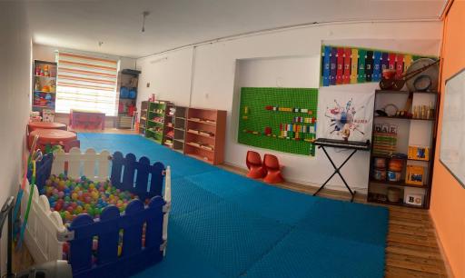 عکس موسسه خلاقیت کودک و نوجوان اندیشه کیان