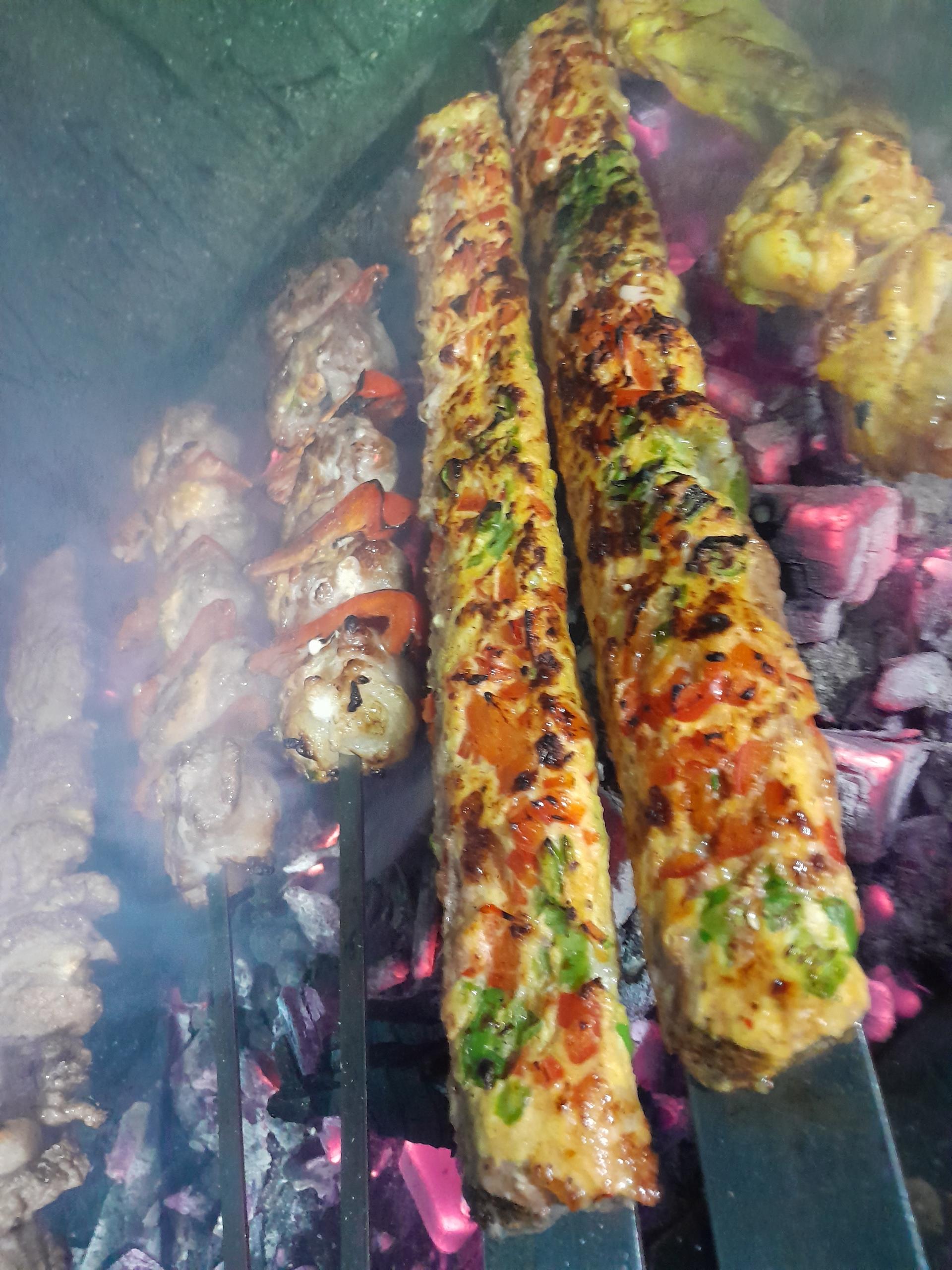 عکس جگر و کبابی ریحان