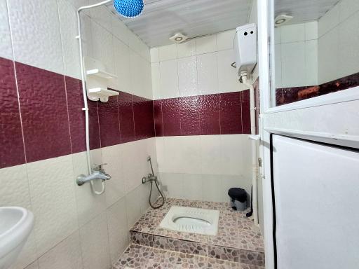 هتل آپارتمان آمیس