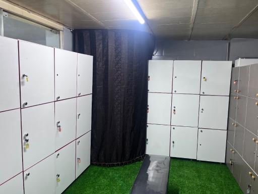 عکس باشگاه پرورش اندام تیتان