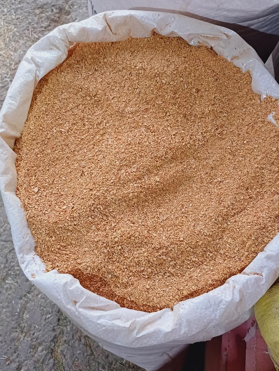 عکس خوراک دام پروانه