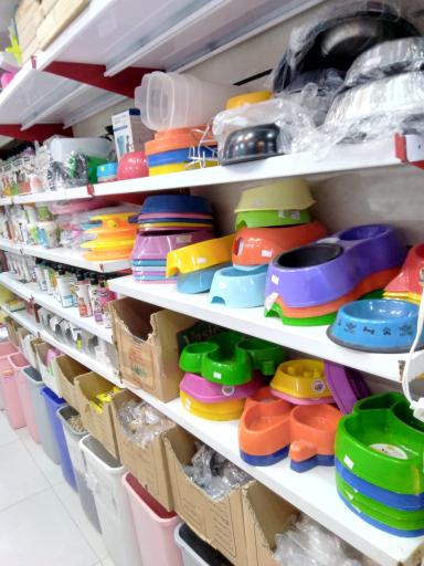 عکس پت شاپ دهکده حیوانات 