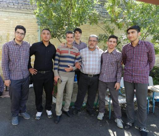 عکس دبیرستان جواد موفقیان