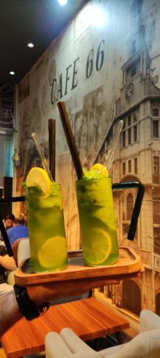 عکس کافه عمارت 66