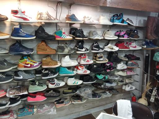 عکس کتونی سمپل