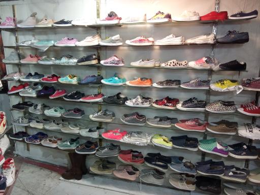 عکس کتونی سمپل