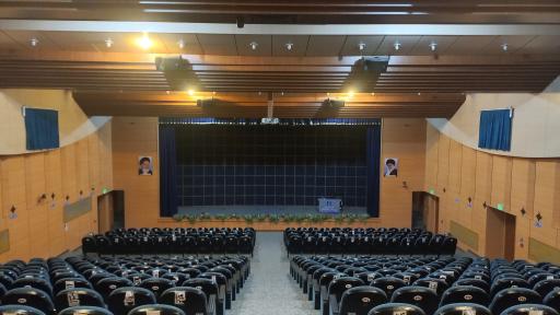 عکس سالن بزرگ  بانک صادرات