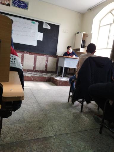 عکس مدرسه نمونه دولتی هیات امنایی شهید مصطفی خمینی اسکو