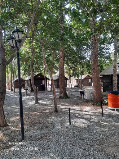 عکس اقامتگاه چشمه علی