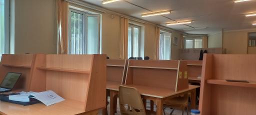 عکس کتابخانه پارک شهر