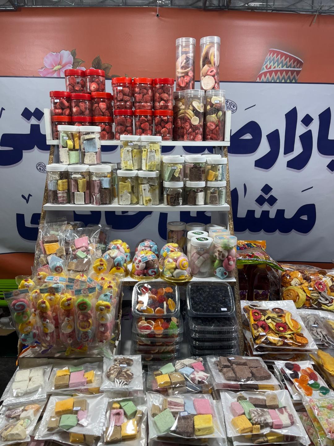 عکس بازارچه صنایع دستی 