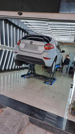 عکس کارشناسی تشخیص رنگ خودرو حیدری