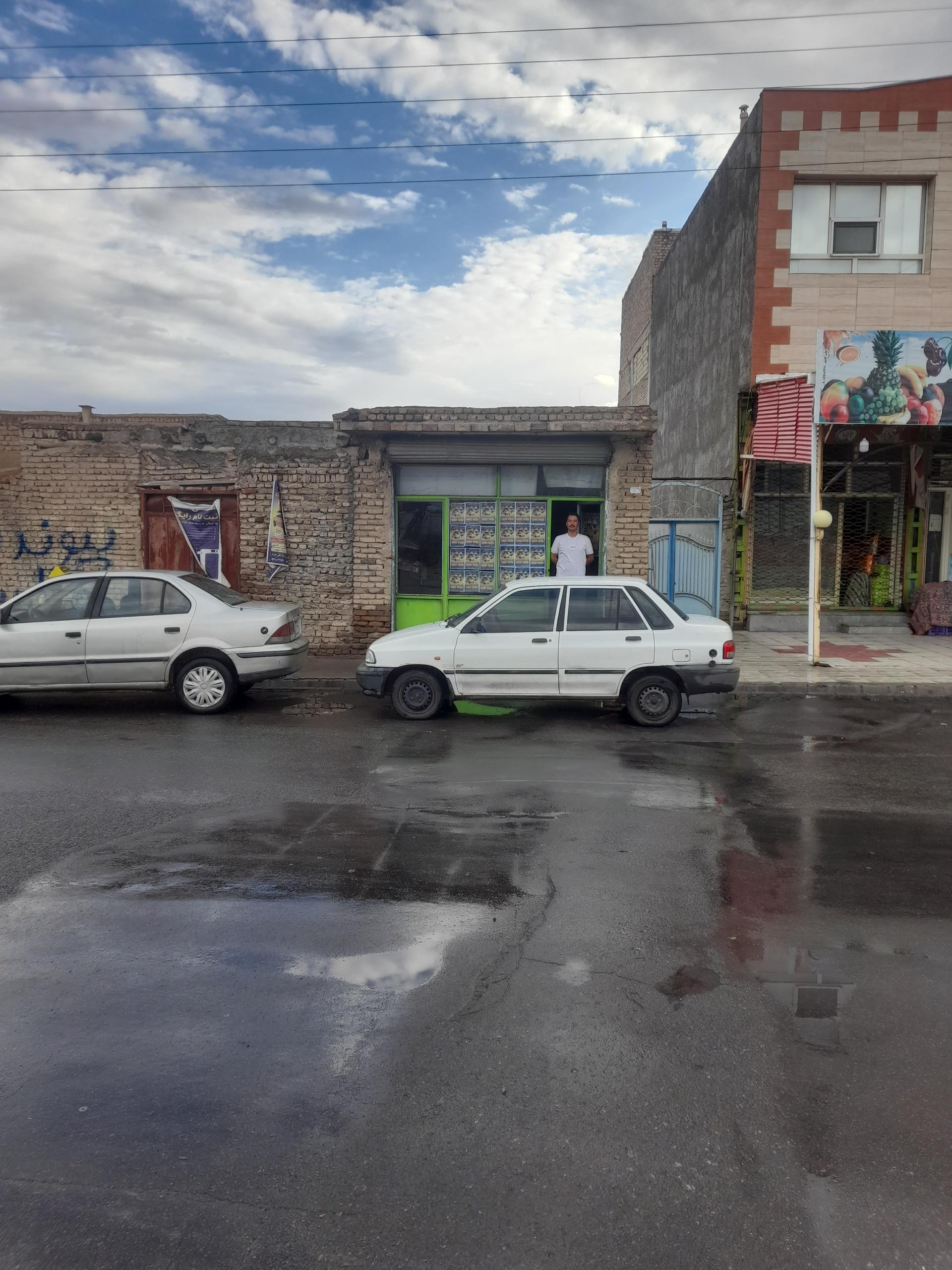 عکس تاکسی شهر یامچی