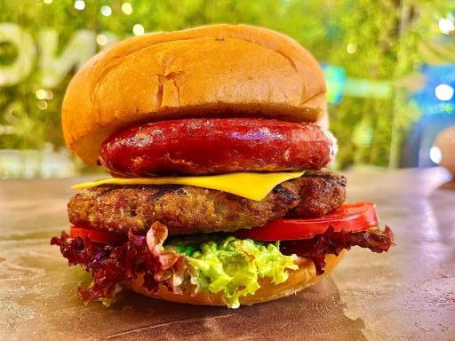 عکس کافه فست فود دومینو